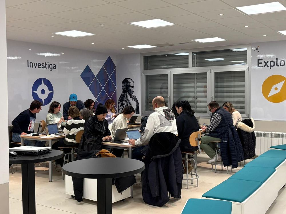 Formación de IA para personas adultas organizada con el AMPA